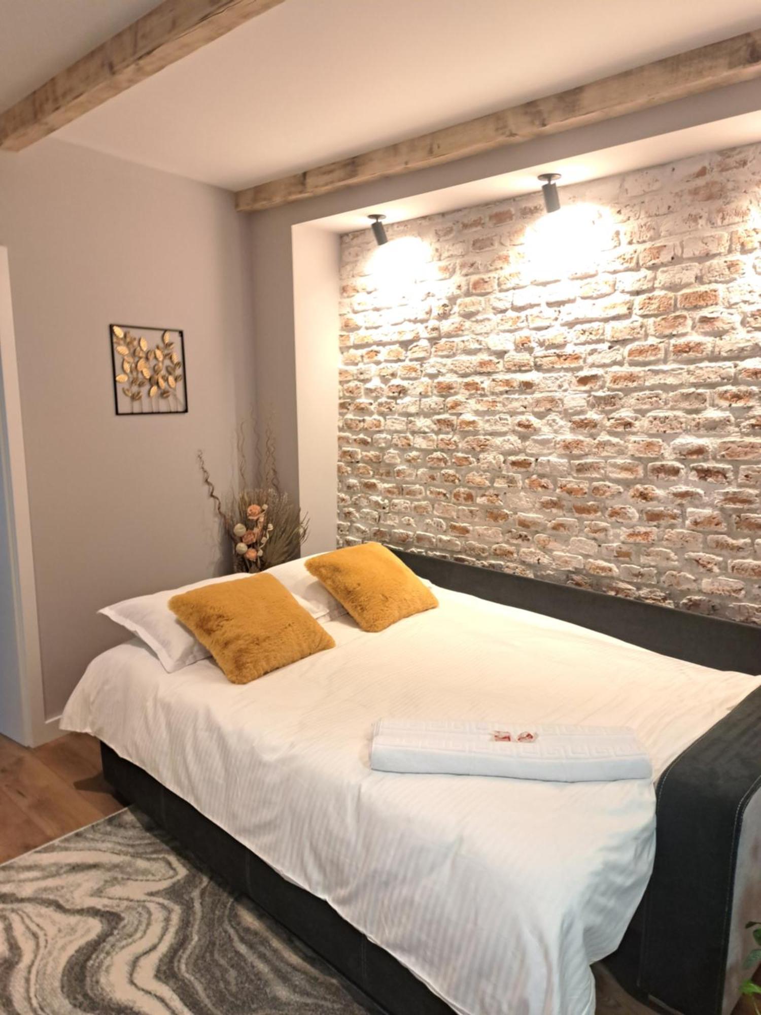 Apartamento Casa Ileana Centrul Vechi Braşov Exterior foto